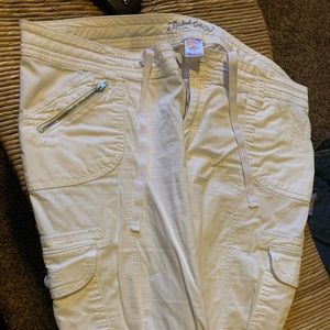 Faded glory white capris